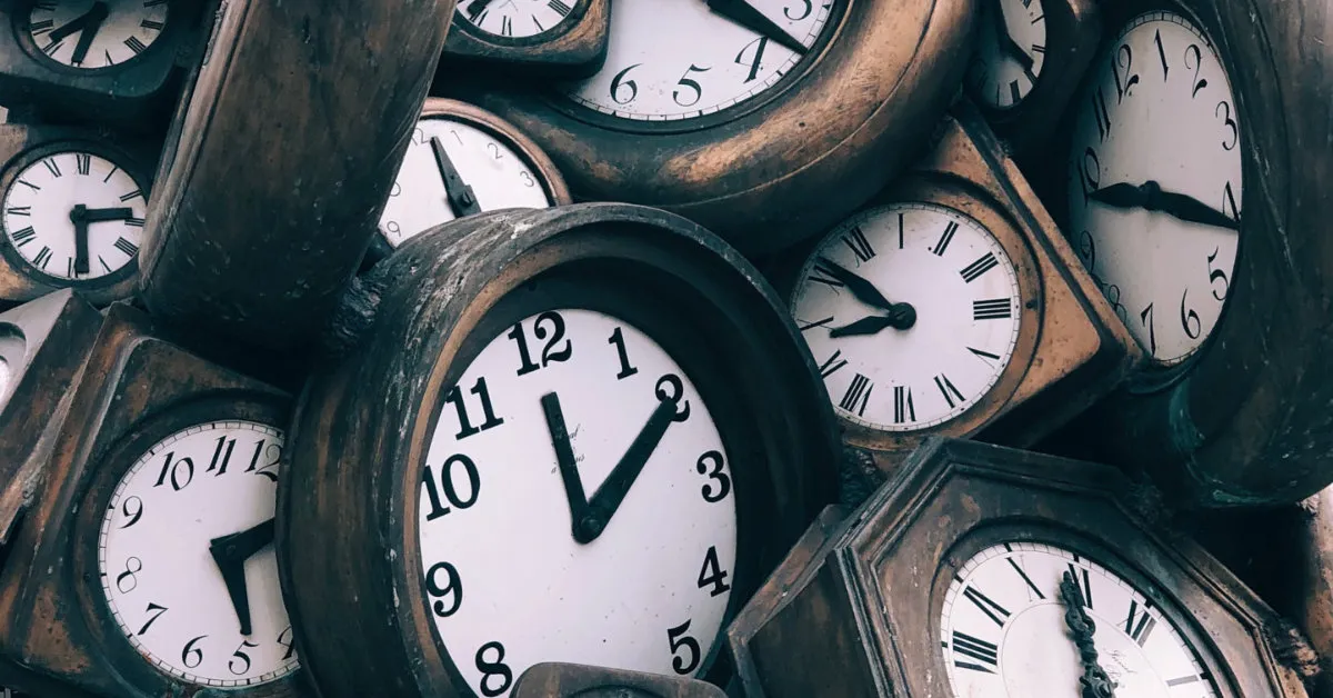 שאלון להתבוננות עצמית על יחסינו עם העבר והעתיד.